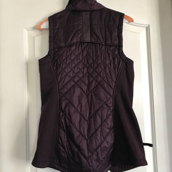 Vest - Picture 4 of 4